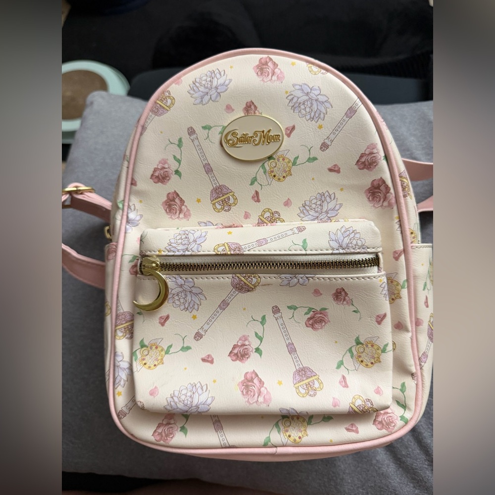 Sailor Moon Pretty Guardian Items & Flowers Mini
Backpack - Hot Topic - OOS